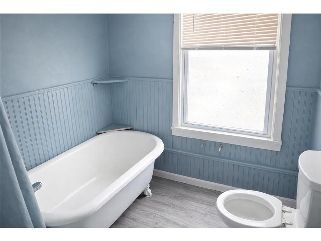 2324 Sheridan Avenue N Minneapolis MN 55411 7040619 image19