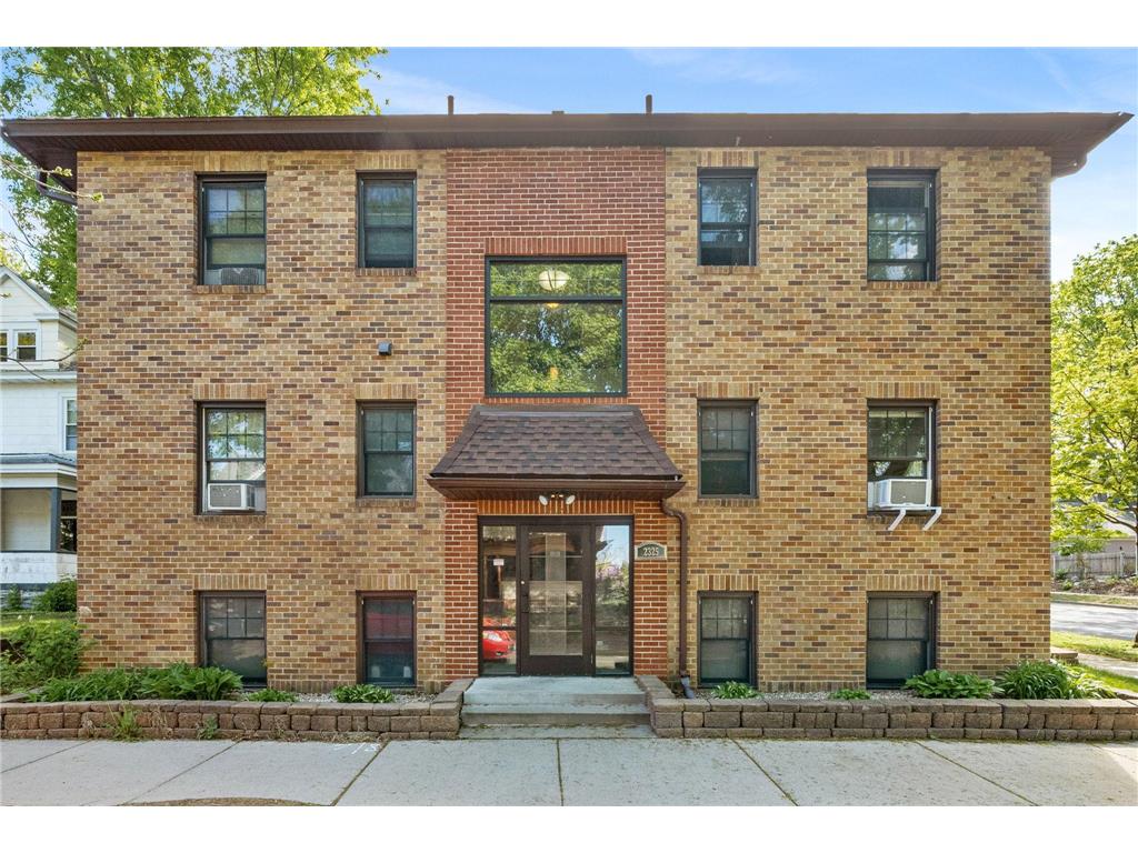 2325 Grand Avenue S #207 Minneapolis MN 55405 6534730 image1