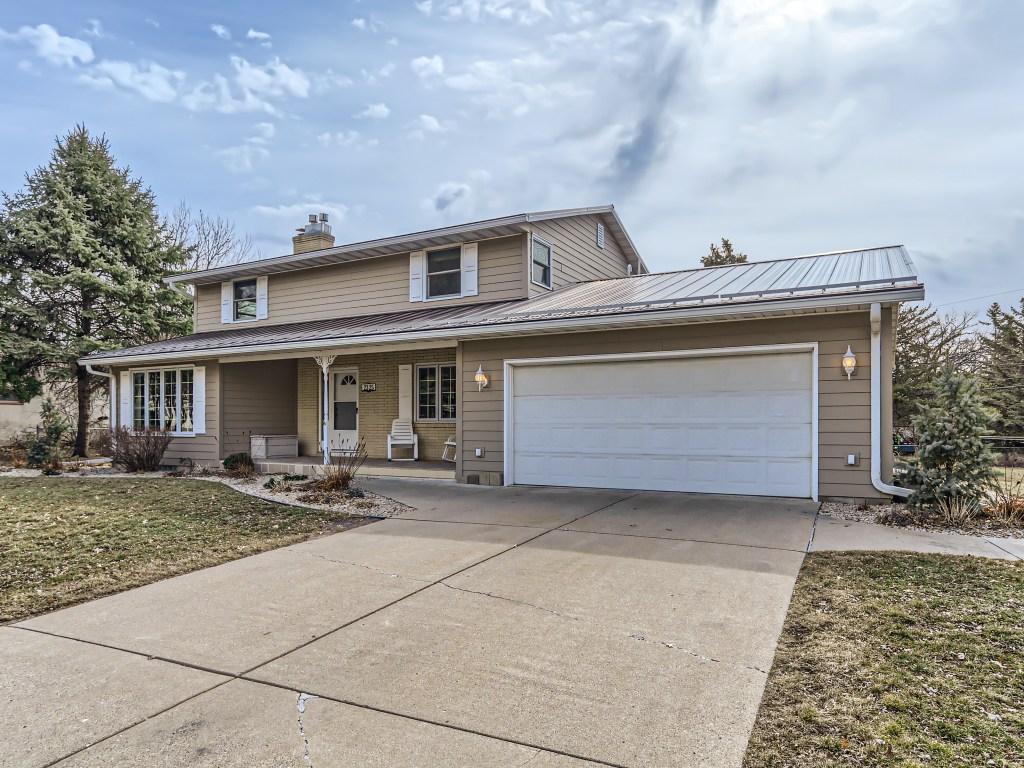2325 Skyline Drive, Bloomington, MN, 55425 | MLS: 6467912 | Edina Realty