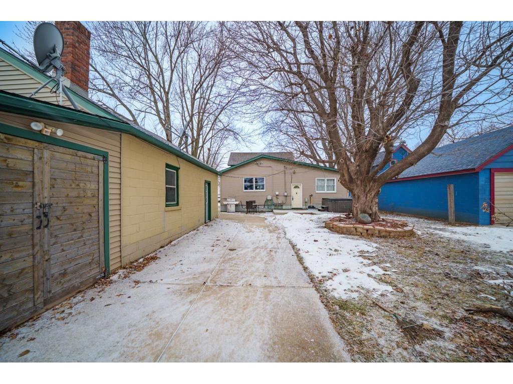 23250 Northfield Boulevard Hampton MN 55031 7009219 image3