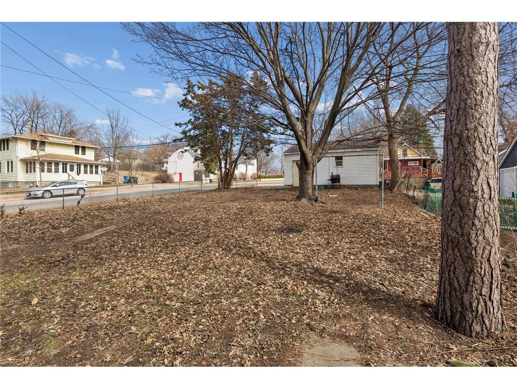2326 Bryant Avenue N Minneapolis MN 55411 7064193 image37