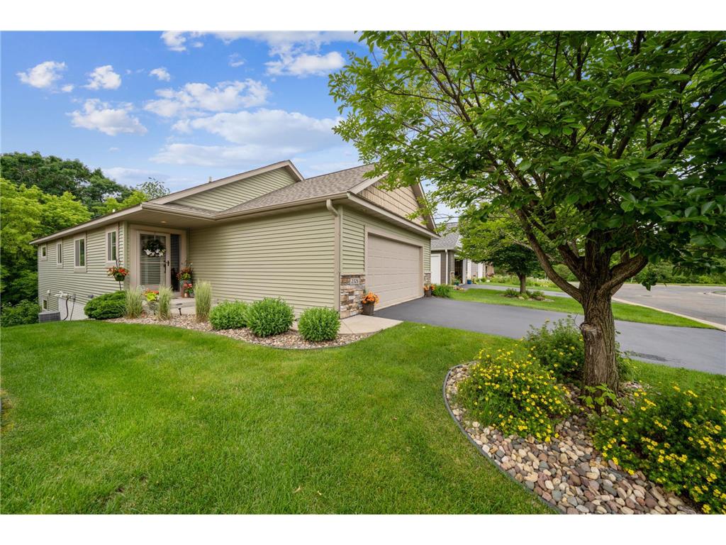 2326 Rangeview Lane River Falls WI 54022 6560083 image1