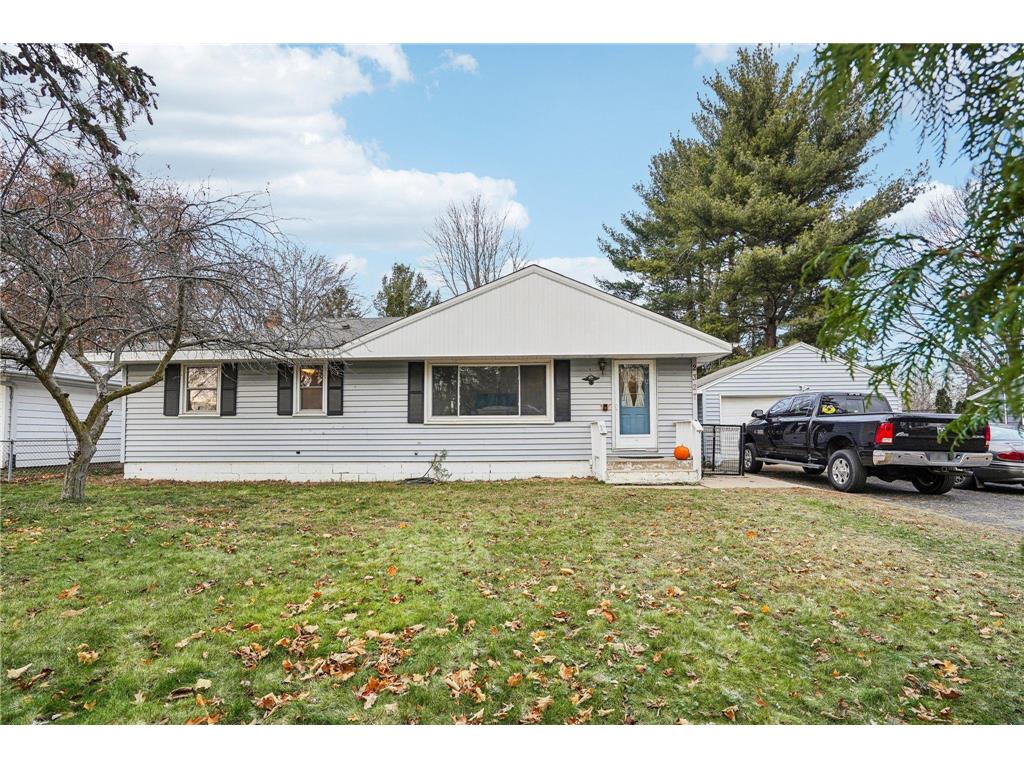 2327 County Road F E White Bear Lake MN 55110 6633079 image1