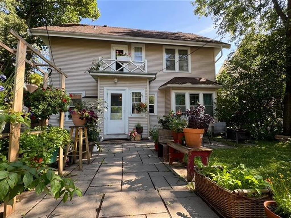 2327 E 4th Street Duluth MN 55812 7069008 image3