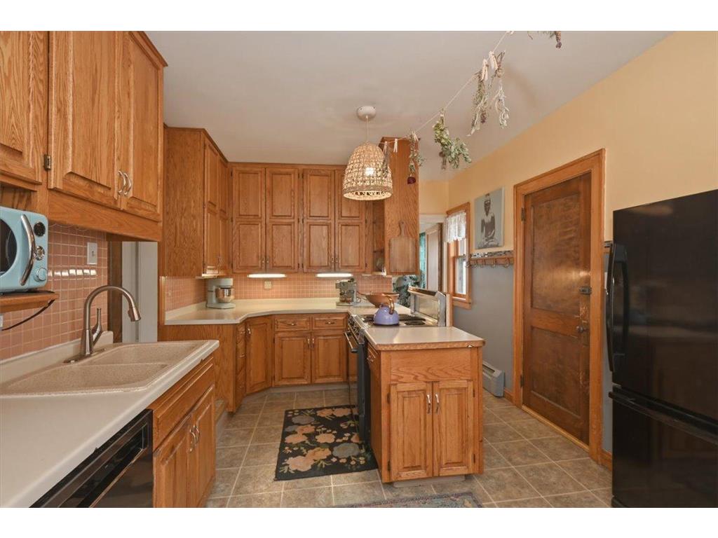 2327 E 4th Street Duluth MN 55812 7069008 image8