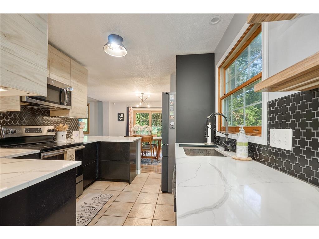 2327 Grange Avenue N Oakdale MN 55128 7112070 image10