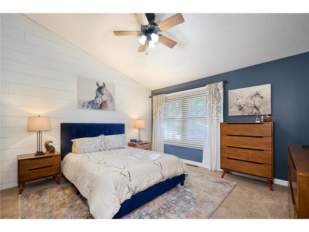2327 Grange Avenue N Oakdale MN 55128 7112070 image26
