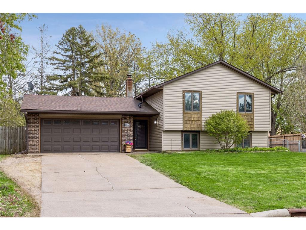 2327 Hidden Valley Lane Stillwater MN 55082 7068873 image1