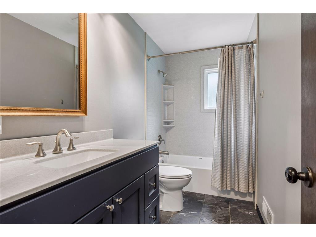2327 Hidden Valley Lane Stillwater MN 55082 7068873 image11