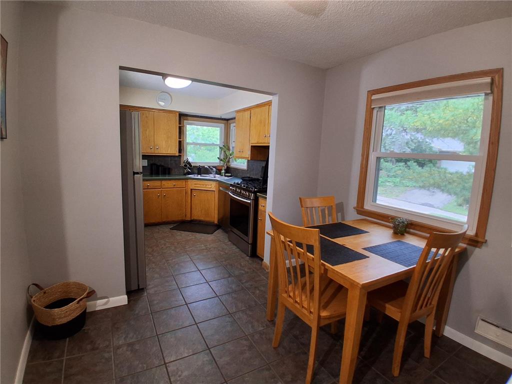 2327 Laurel Avenue W Minneapolis MN 55405 7058036 image10