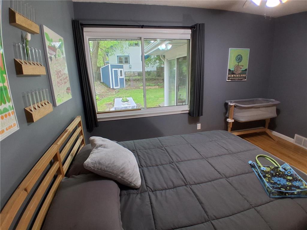 2327 Laurel Avenue W Minneapolis MN 55405 7058036 image15