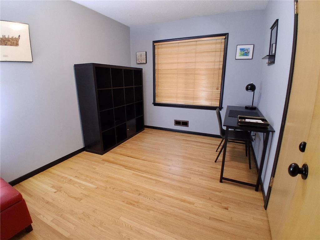 2327 Laurel Avenue W Minneapolis MN 55405 7058036 image16