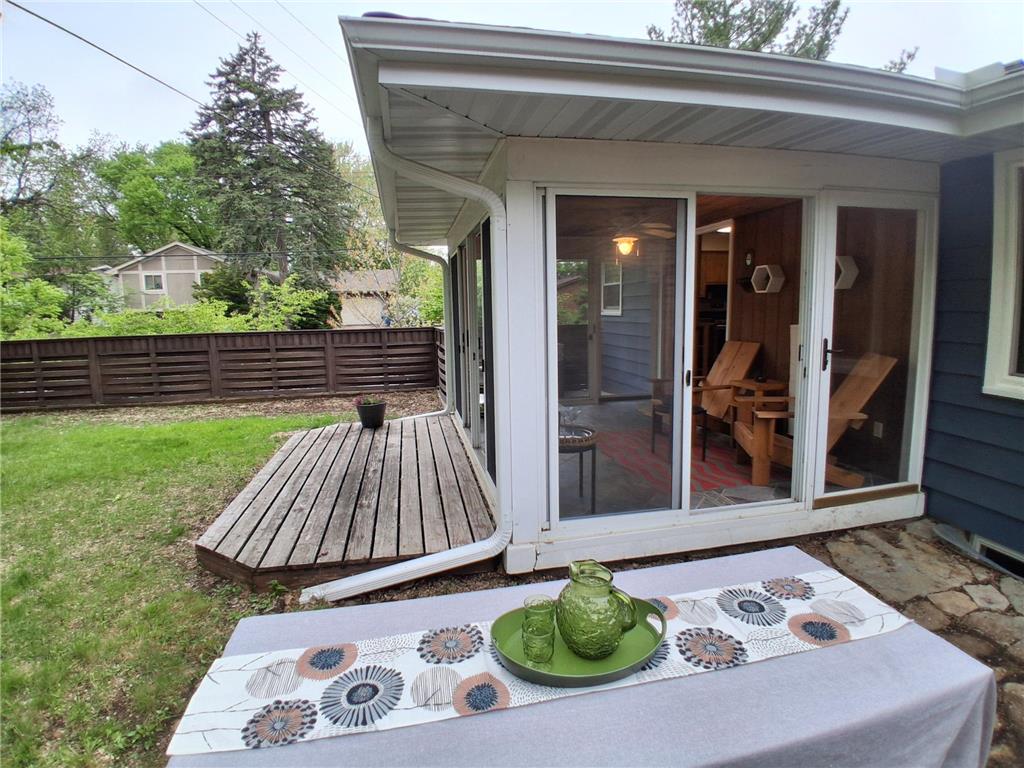 2327 Laurel Avenue W Minneapolis MN 55405 7058036 image21