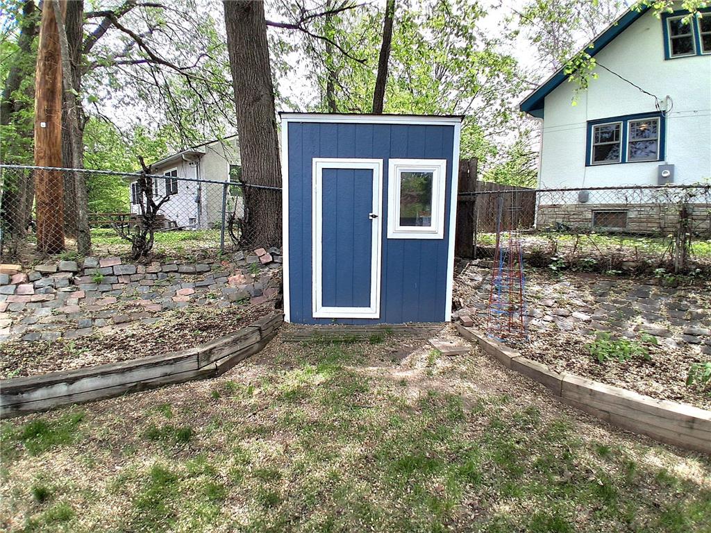 2327 Laurel Avenue W Minneapolis MN 55405 7058036 image30