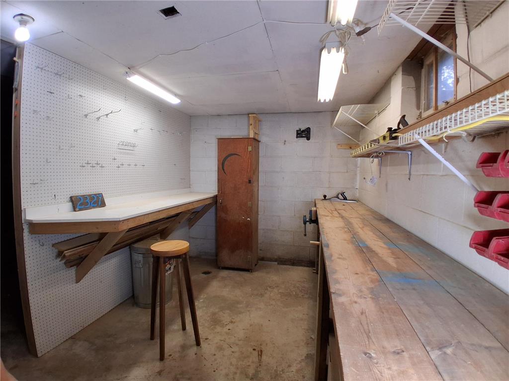 2327 Laurel Avenue W Minneapolis MN 55405 7058036 image31