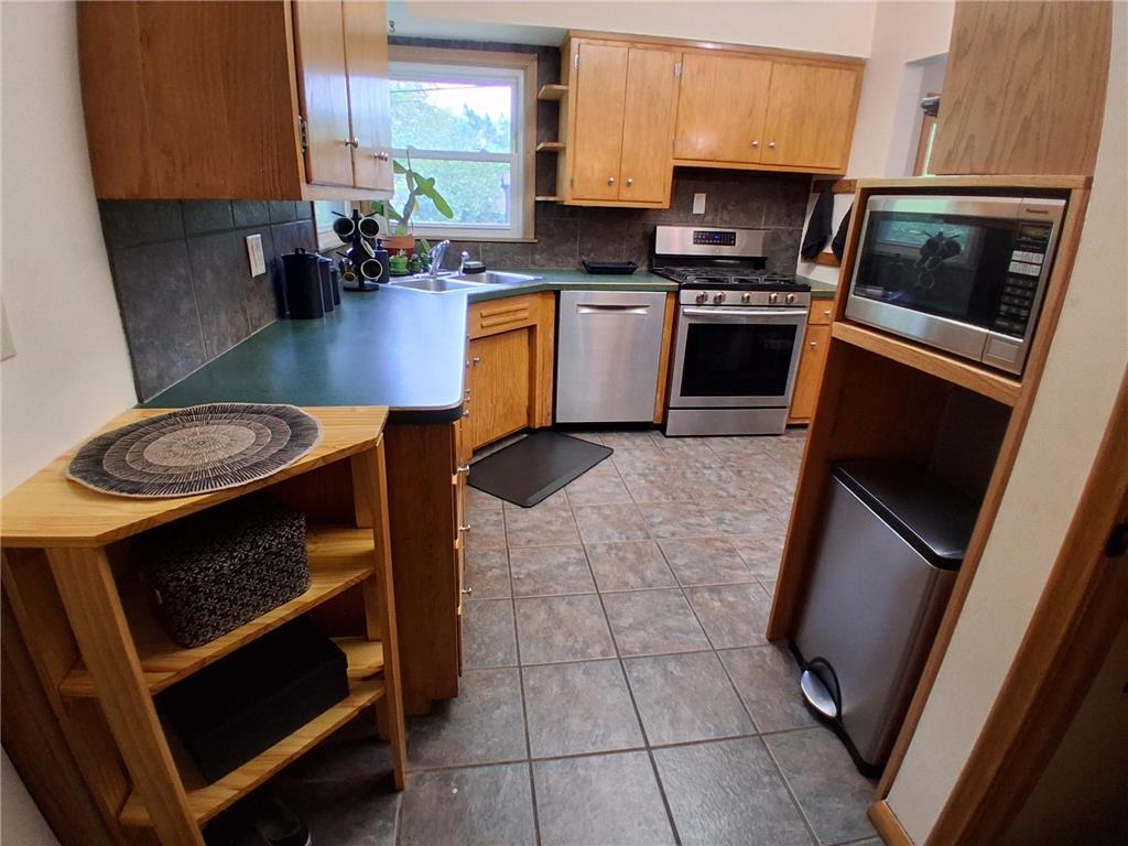 2327 Laurel Avenue W Minneapolis MN 55405 7058036 image8