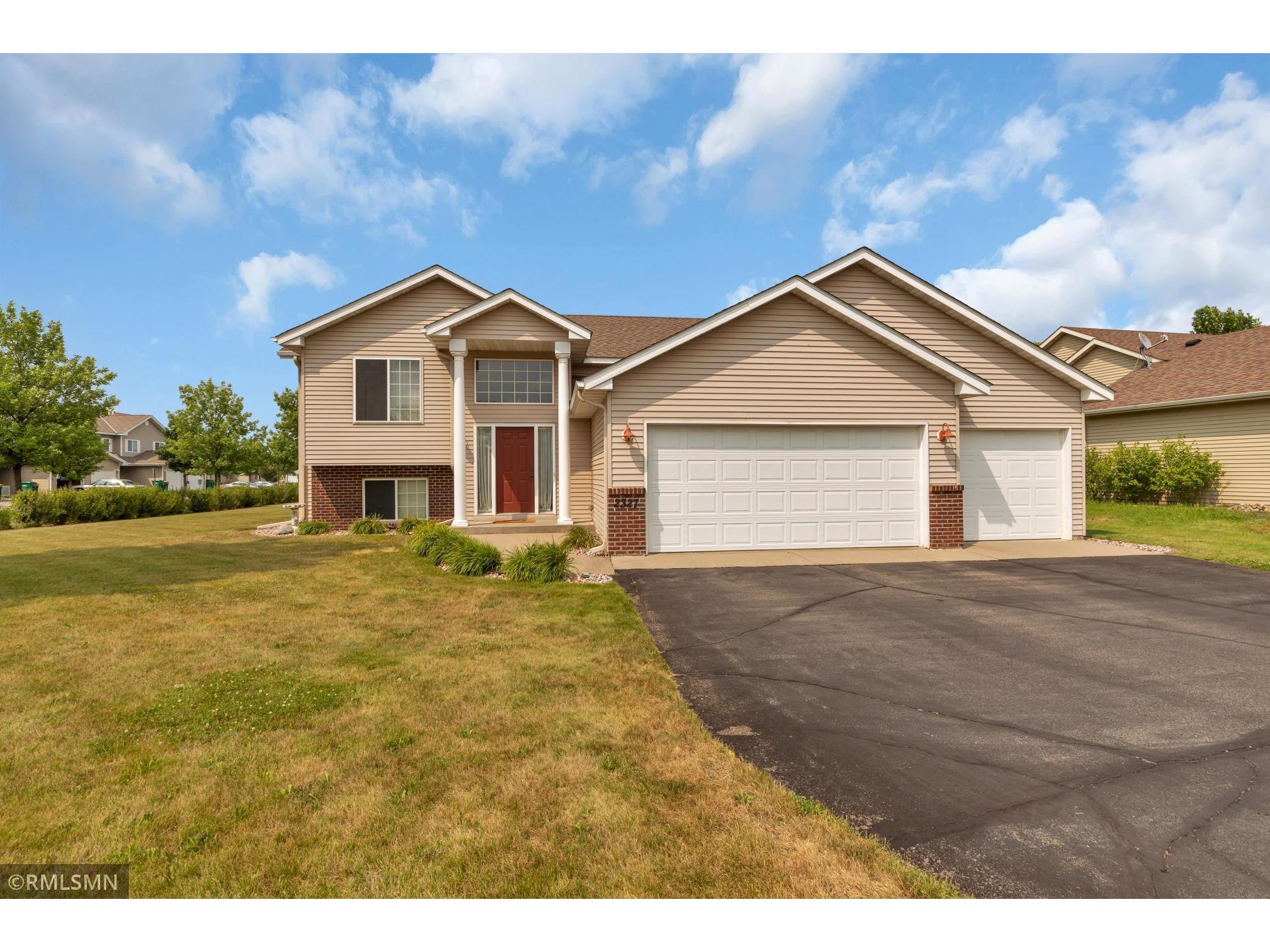 2327 Vermont Drive, Sartell, MN 56377 MLS 6027313 Edina Realty