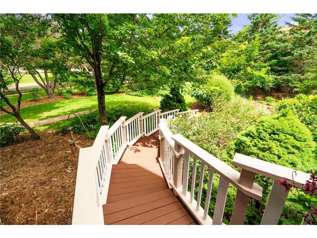 2328 E 3rd Street Duluth MN 55812 6821884 image100