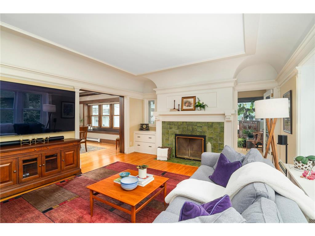 2328 E 3rd Street Duluth MN 55812 6821884 image13