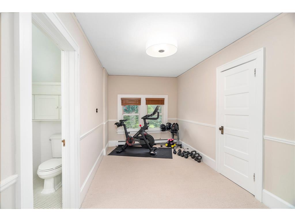 2328 E 3rd Street Duluth MN 55812 6821884 image70