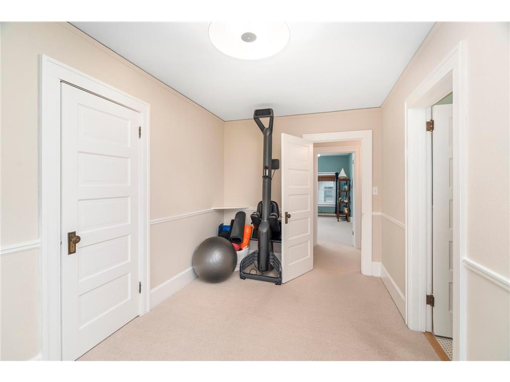 2328 E 3rd Street Duluth MN 55812 6821884 image71