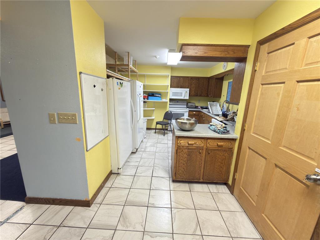 2328 N Hillcrest Parkway Altoona WI 54720 6824110 image14