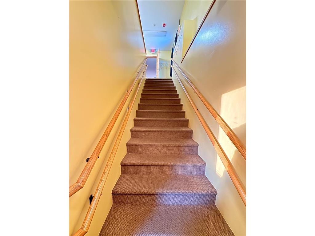 2328 N Hillcrest Parkway Altoona WI 54720 6824110 image23