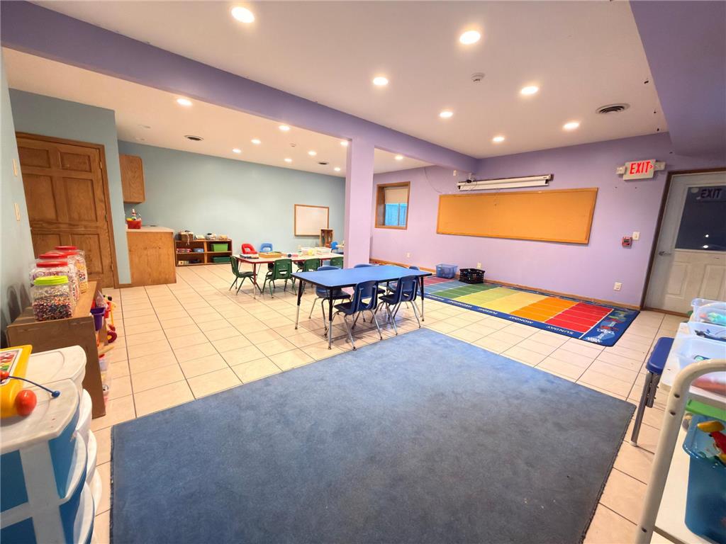 2328 N Hillcrest Parkway Altoona WI 54720 6824110 image26