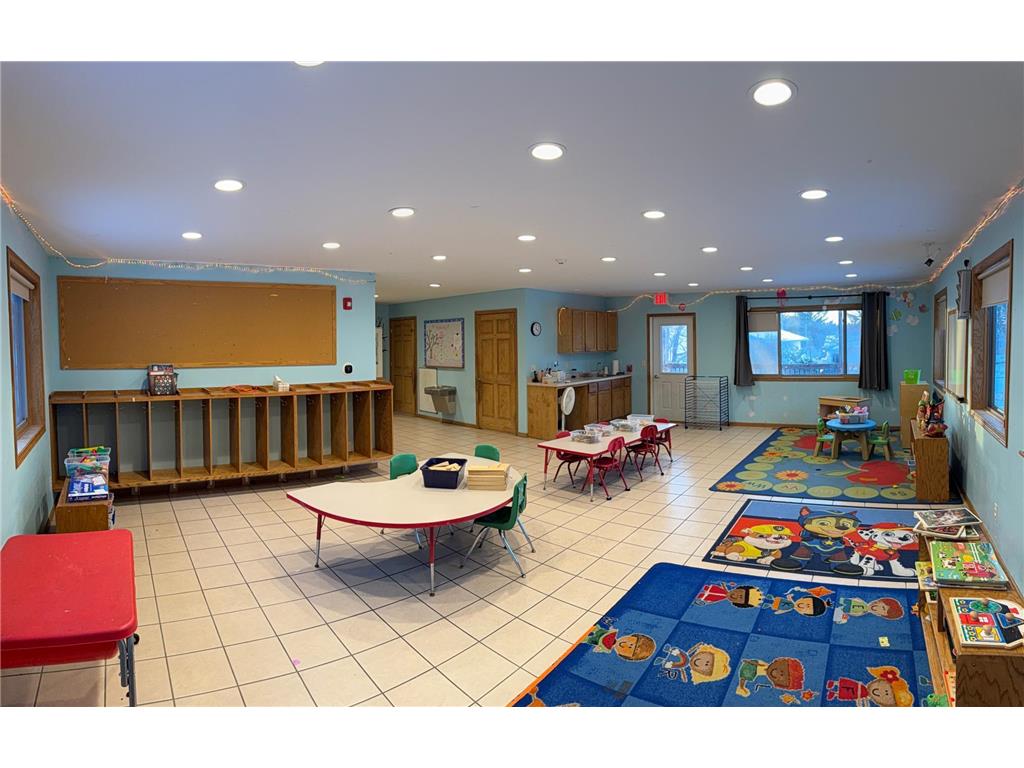 2328 N Hillcrest Parkway Altoona WI 54720 6824110 image29