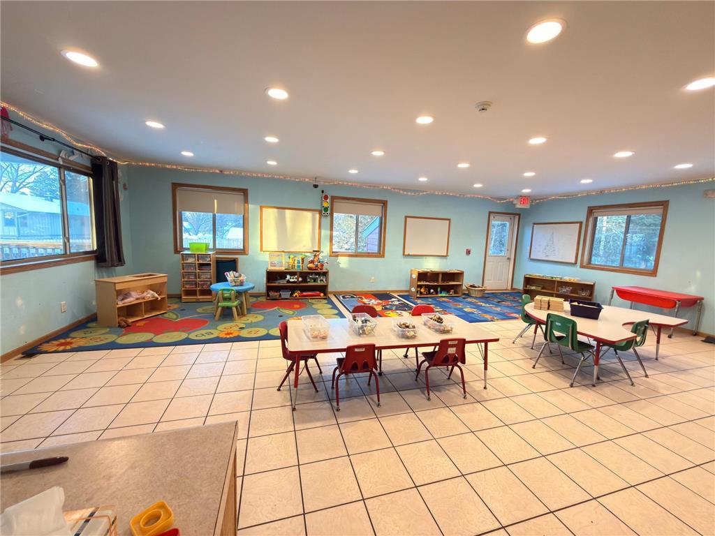 2328 N Hillcrest Parkway Altoona WI 54720 6824110 image30