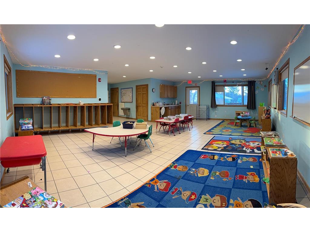 2328 N Hillcrest Parkway Altoona WI 54720 7007163 image33