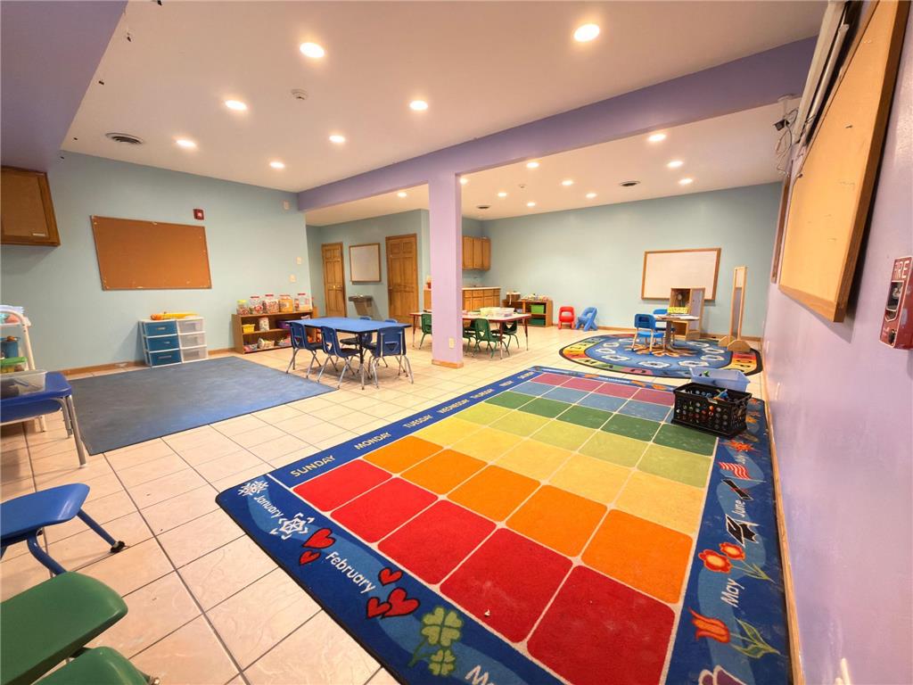 2328 N Hillcrest Parkway Altoona WI 54720 7007163 image5