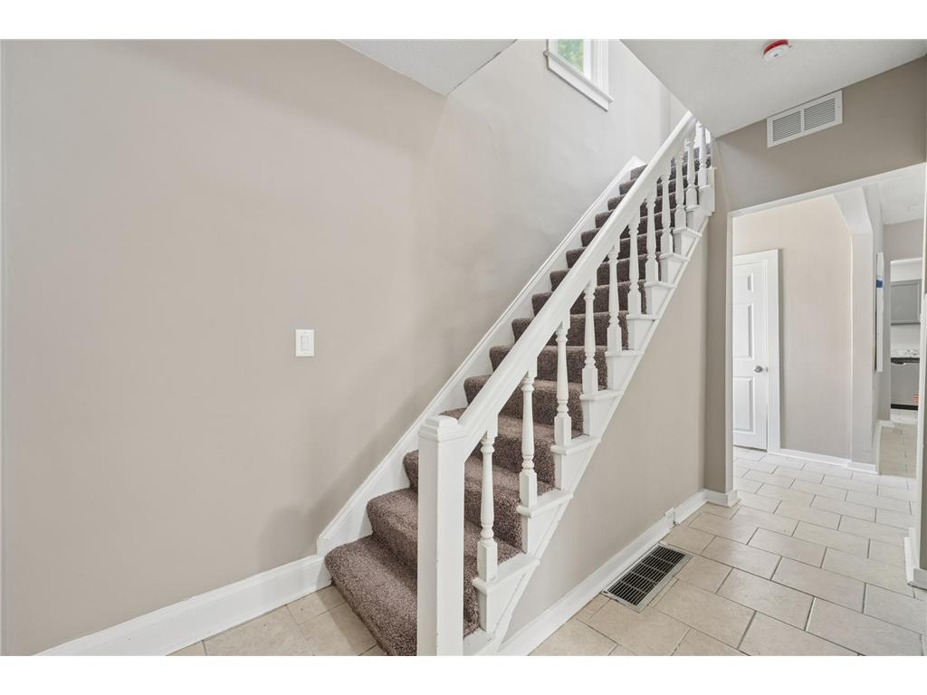 2328 Sheridan Avenue N Minneapolis MN 55411 7082364 image12