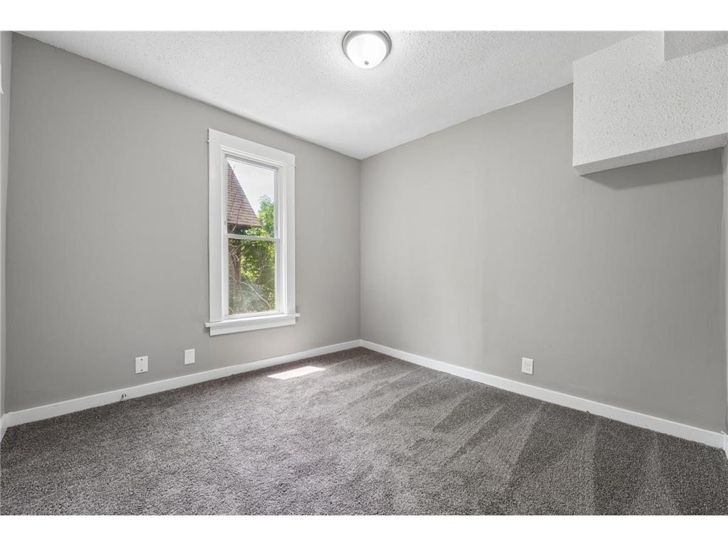 2328 Sheridan Avenue N Minneapolis MN 55411 7082364 image16