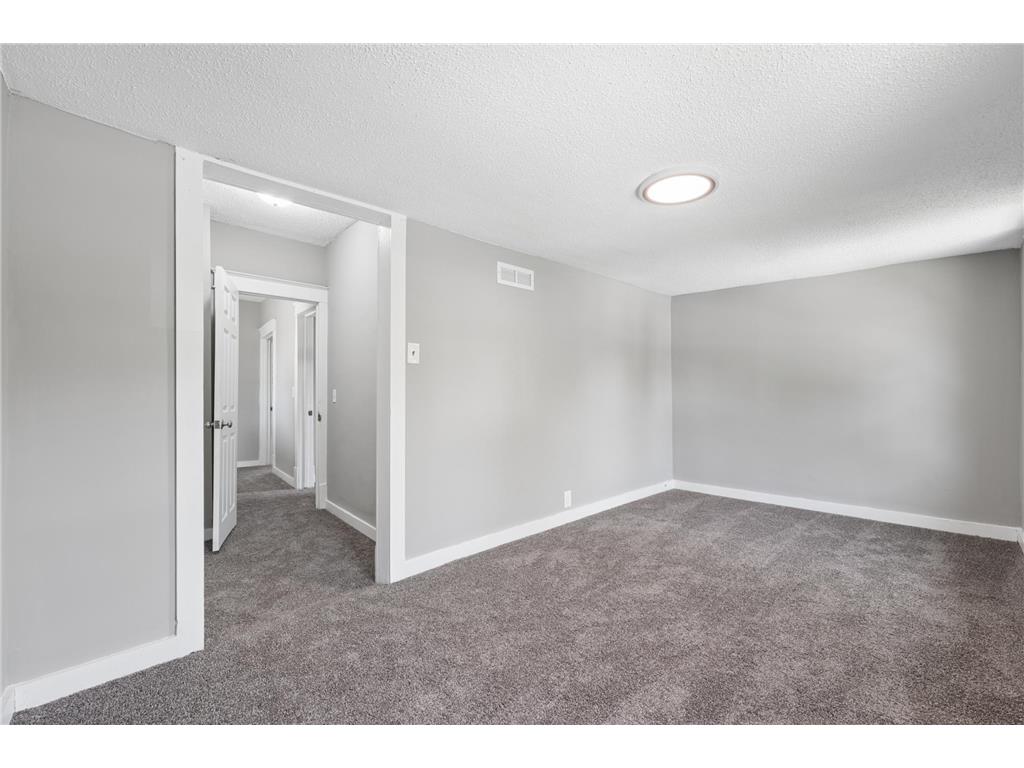 2328 Sheridan Avenue N Minneapolis MN 55411 7082364 image17
