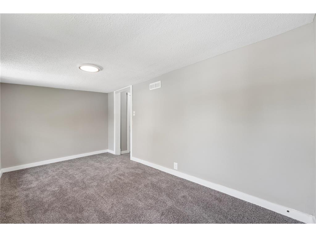 2328 Sheridan Avenue N Minneapolis MN 55411 7082364 image18