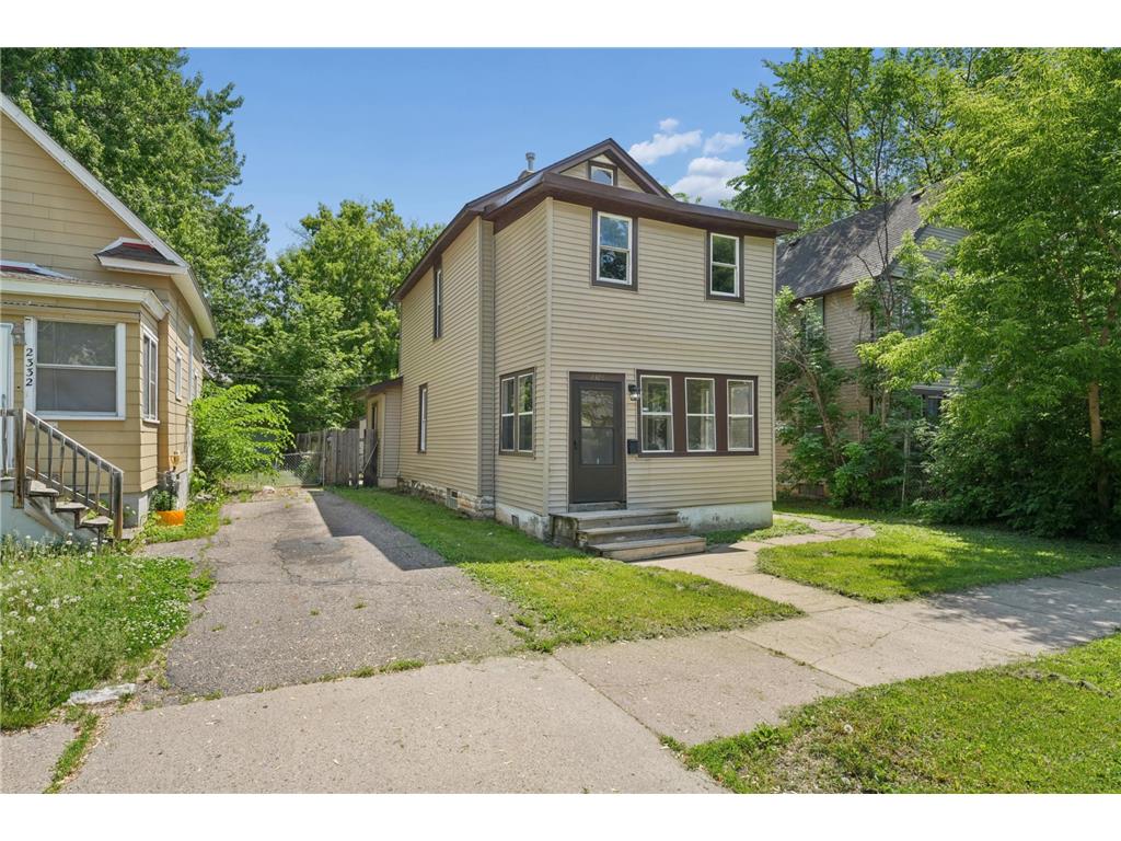 2328 Sheridan Avenue N Minneapolis MN 55411 7082364 image2