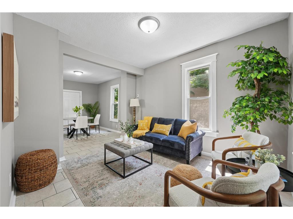 2328 Sheridan Avenue N Minneapolis MN 55411 7082364 image4