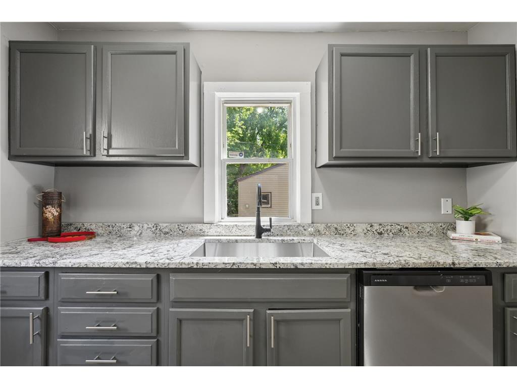 2328 Sheridan Avenue N Minneapolis MN 55411 7082364 image7