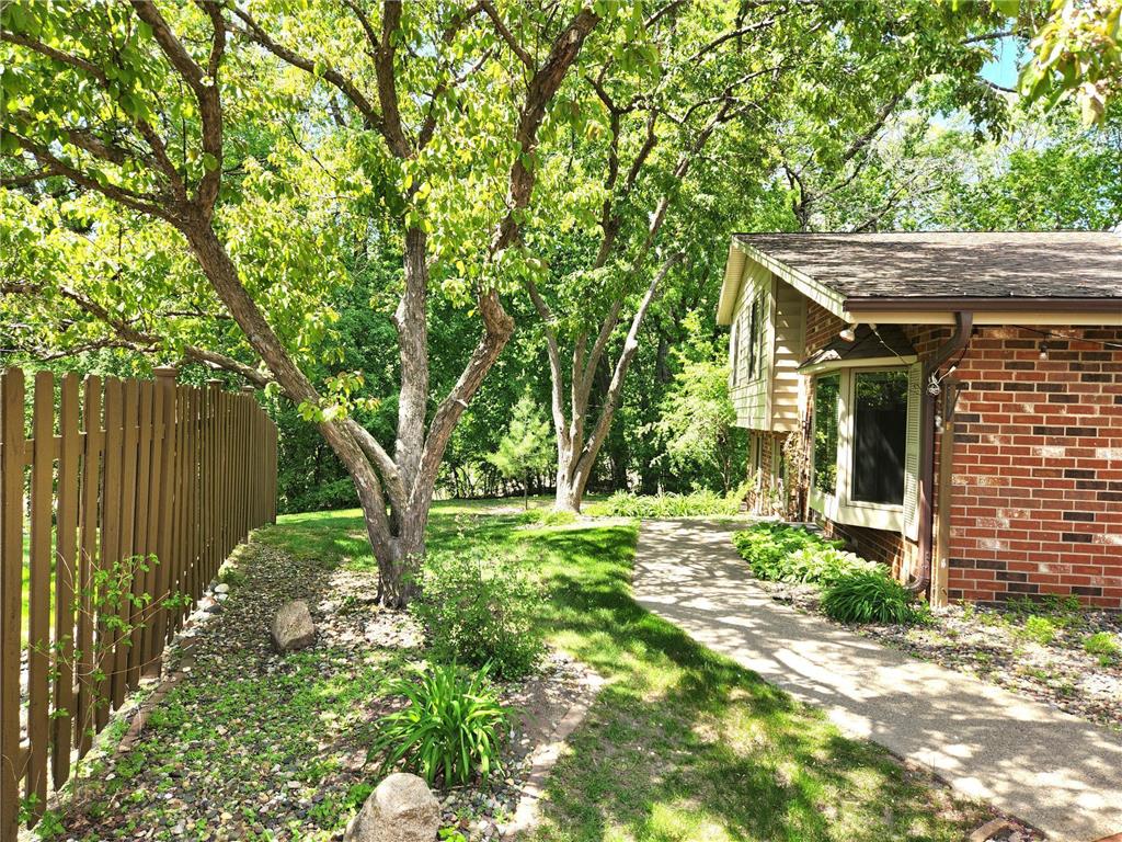 2328 Wildwood Trail Minnetonka MN 55305 6708436 image1