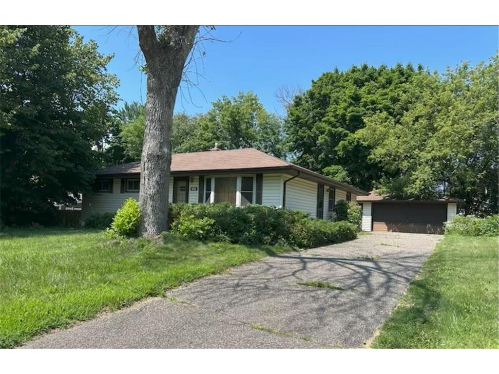 2329 Elm Drive White Bear Lake MN 55110 6757832 image1