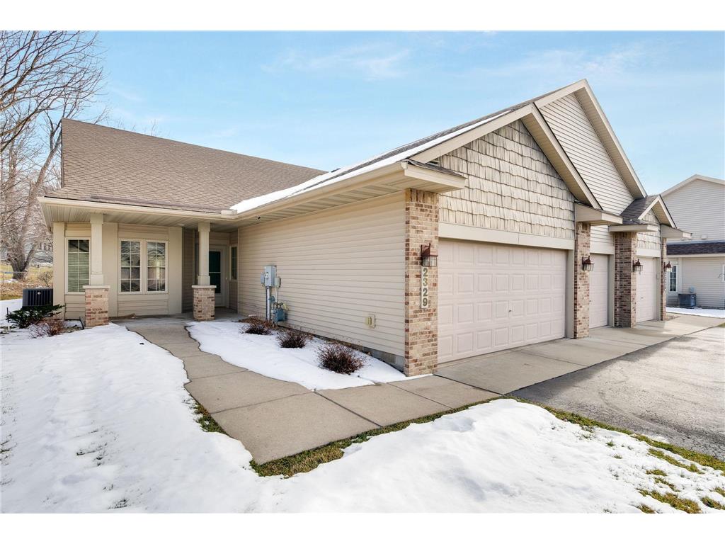 2329 Gresham Avenue N, Oakdale, MN, 55128 MLS 6490452 Edina Realty