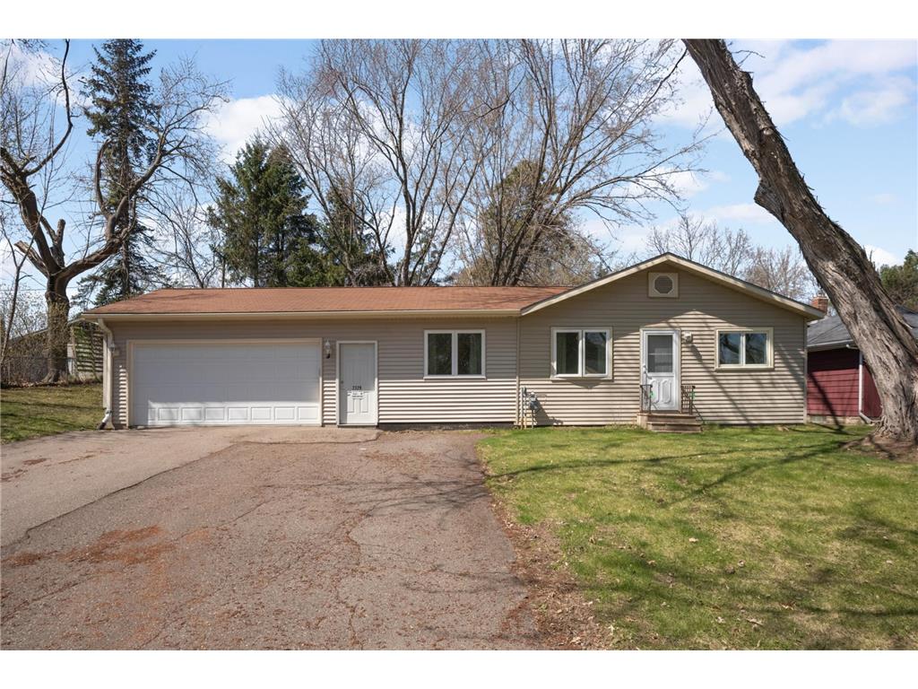 2329 Hoxie Avenue White Bear Twp MN 55110 7058401 image1