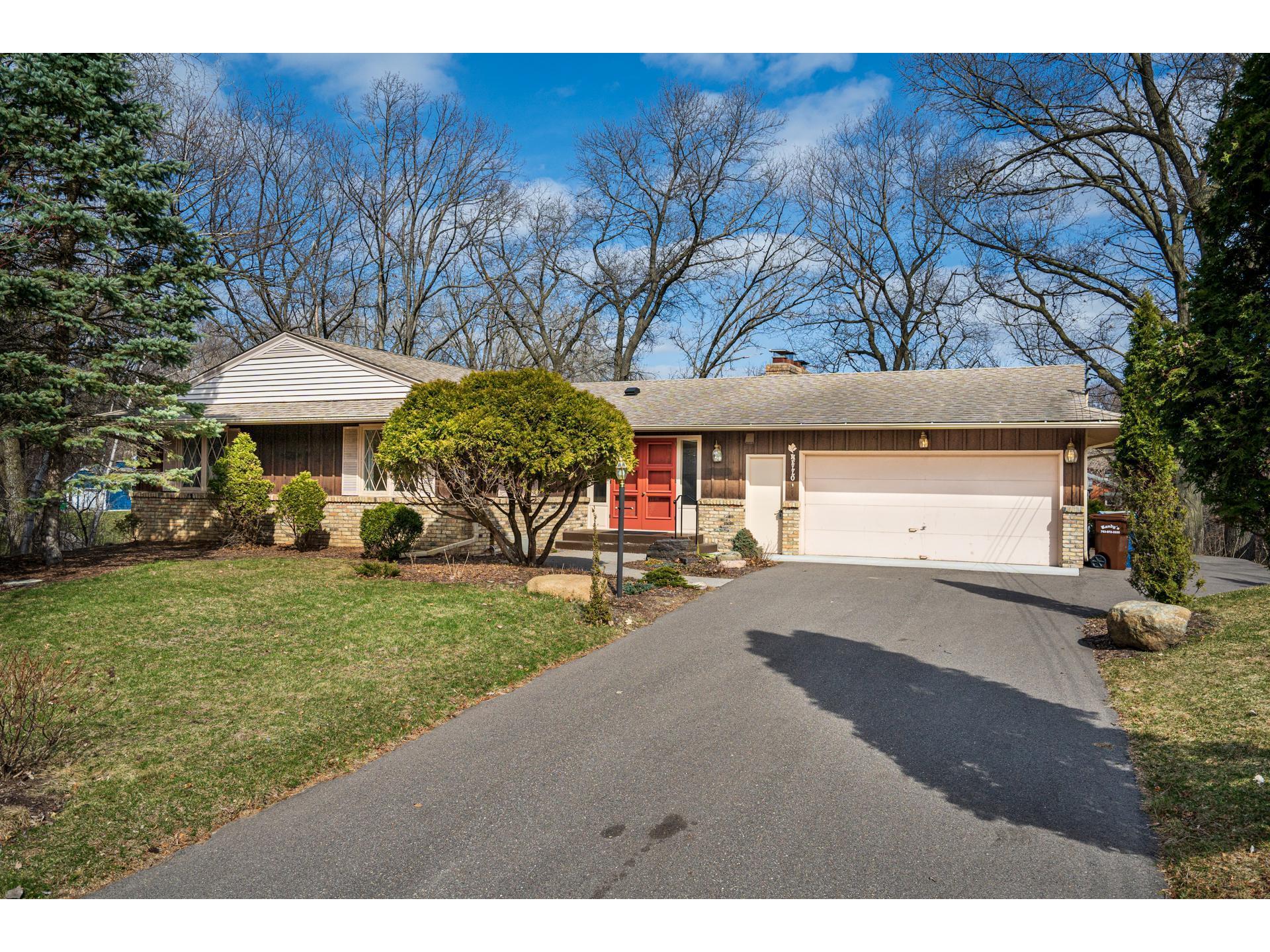 2329 Nottingham Court, MN 55305 MLS 5699263 Edina Realty