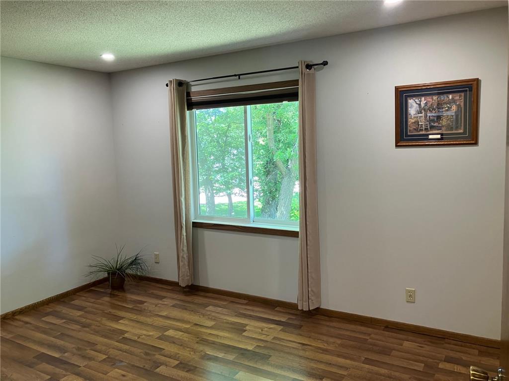 233 E Amber Lake Drive Fairmont MN 56031 7088319 image11