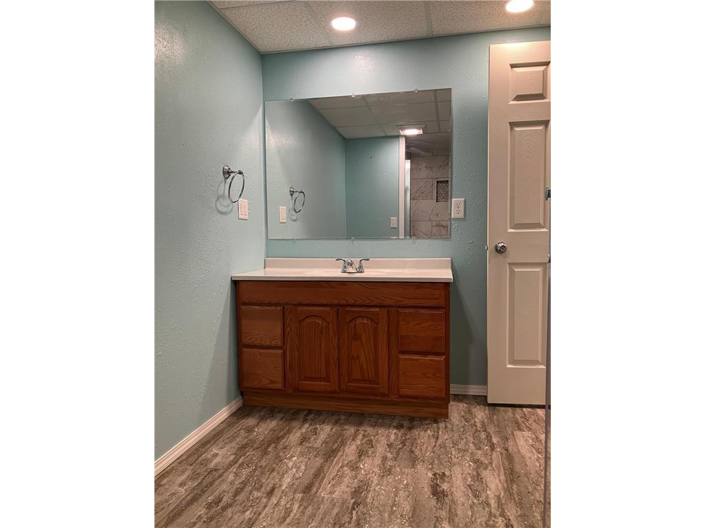 233 E Amber Lake Drive Fairmont MN 56031 7088319 image20