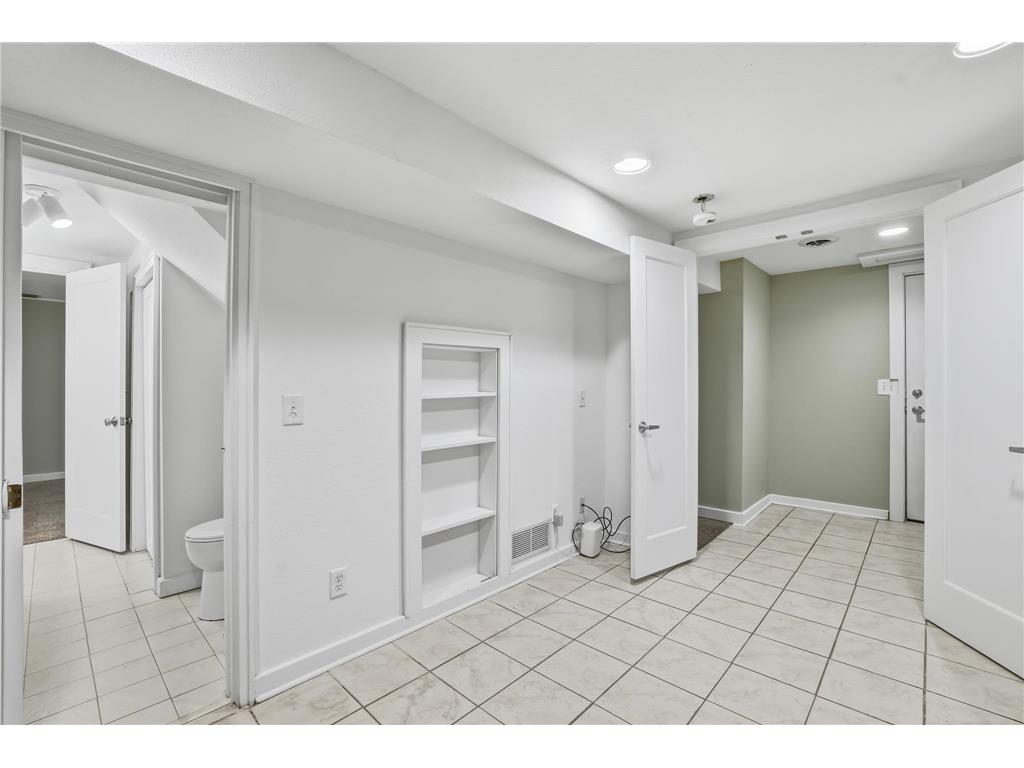 233 Groveland Avenue Minneapolis MN 55403 6802864 image24