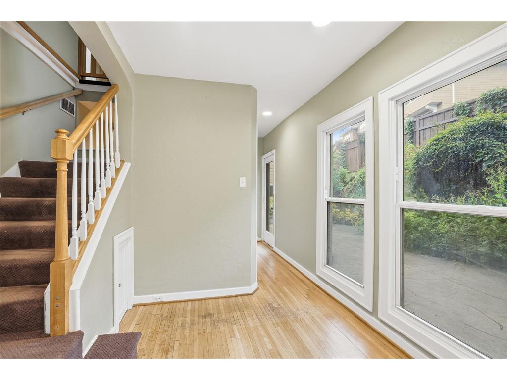 233 Groveland Avenue Minneapolis MN 55403 7038930 image11