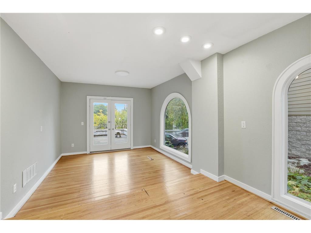 233 Groveland Avenue Minneapolis MN 55403 7038930 image12