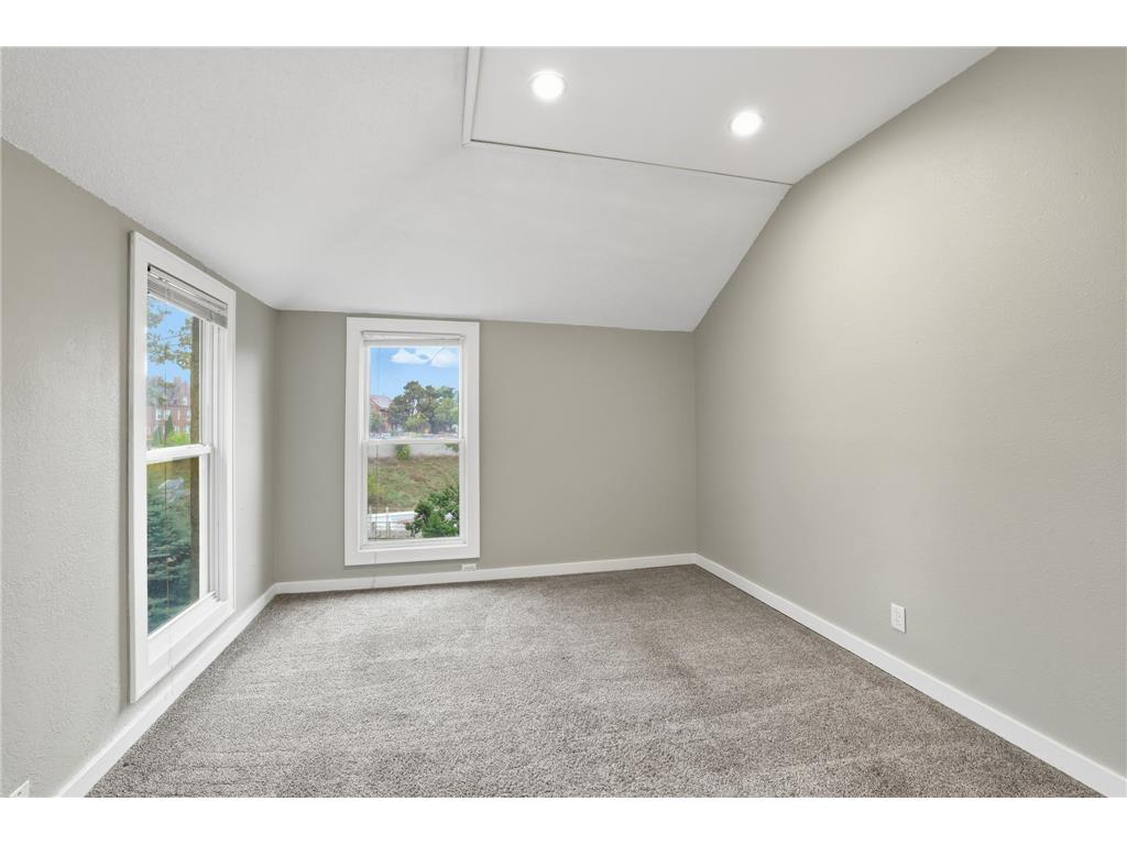 233 Groveland Avenue Minneapolis MN 55403 7038930 image16